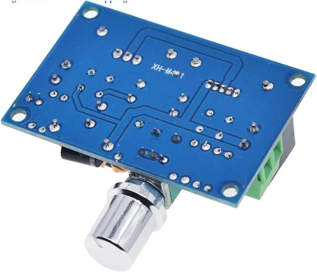 XH-M401 DC-DC, 4–40V to 1.25–36V, 8A 200W Voltage Regulator, Step-Down Converter, Adjustable XL4016E1 PWM Power Supply Module_3.webp