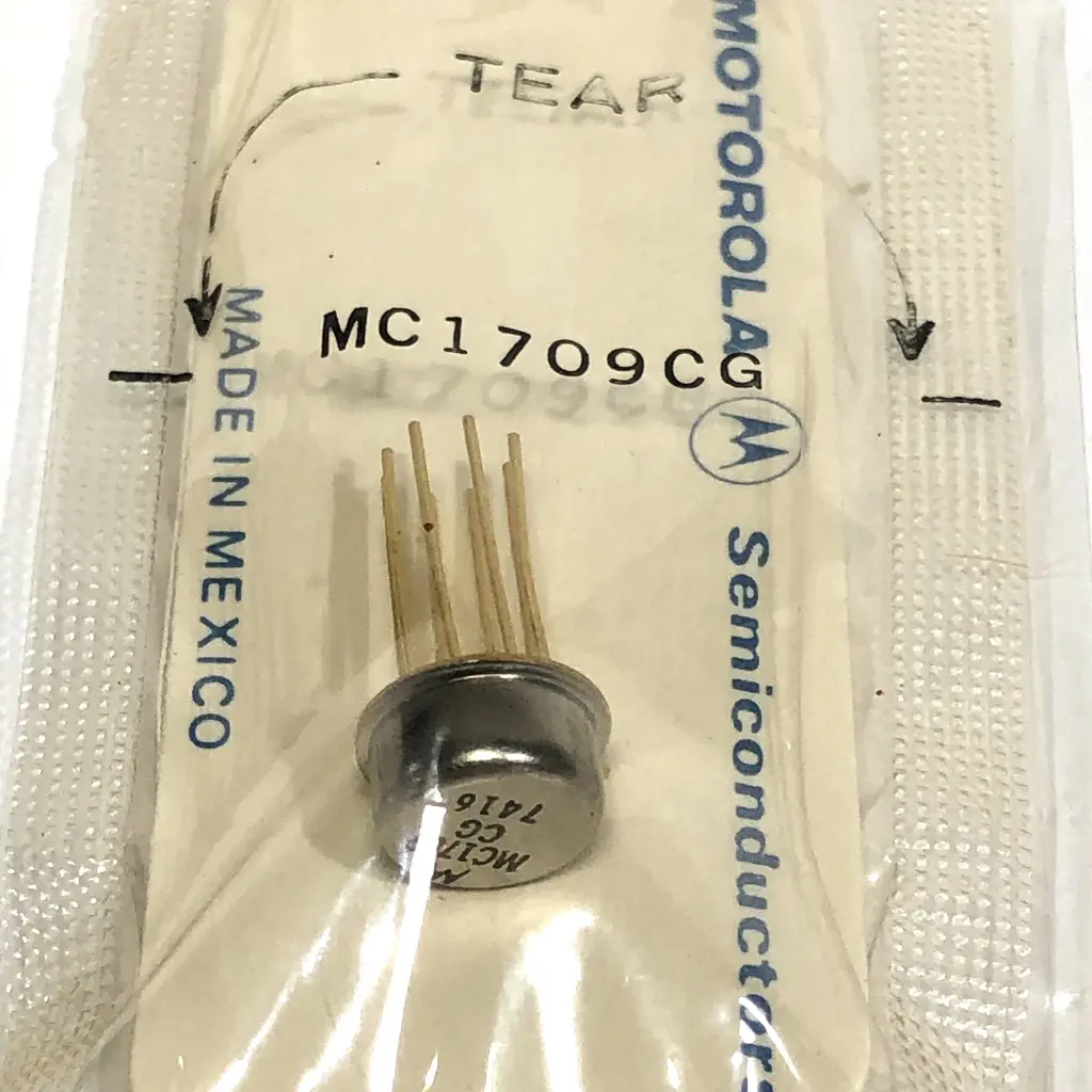 Motorola MC1709CG Operational Amplifier 8-Pin.webp