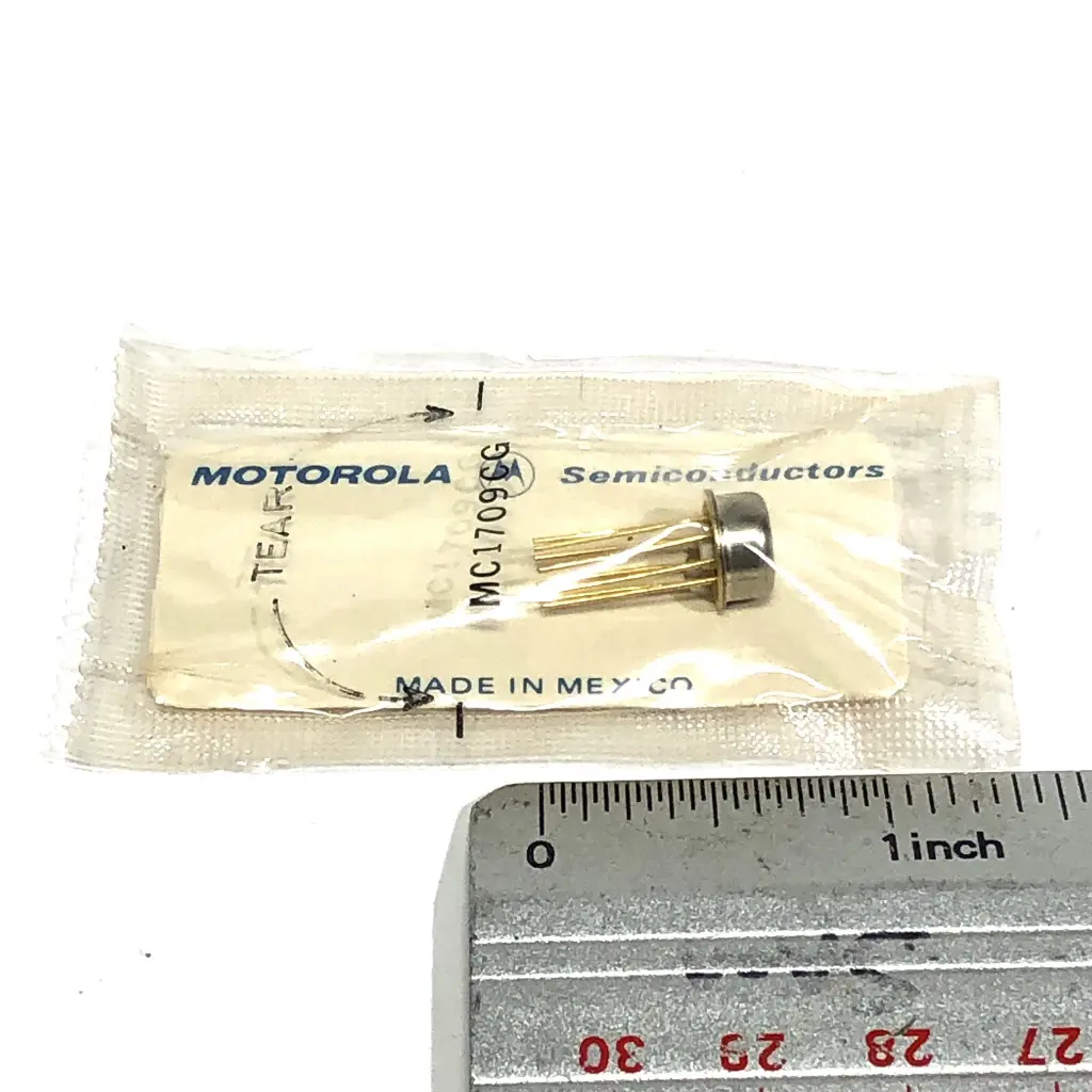 Motorola MC1709CG Operational Amplifier 8-Pin2.webp