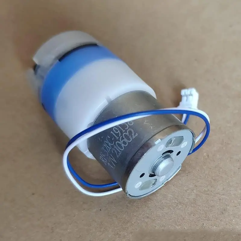 Pompe à eau CC 3 V 3,7 V à double orifices 310 320 Pompe auto-amorçante colorée Accessoires de pompe1.webp