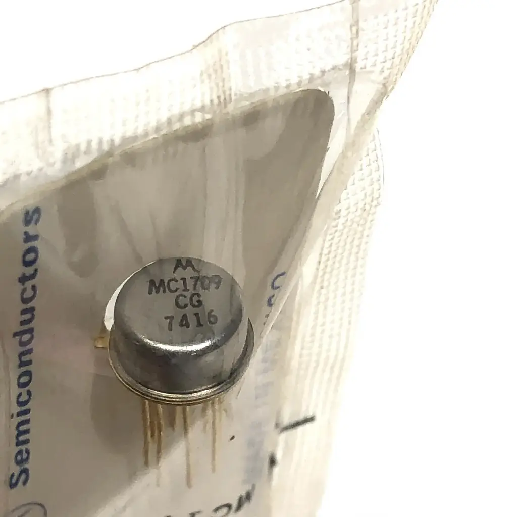 Motorola MC1709CG Operational Amplifier 8-Pin