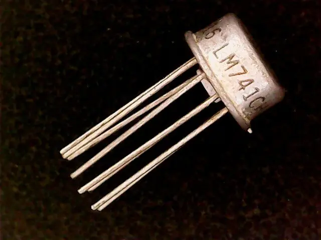 LM741CH LM741 Operational Amplifier