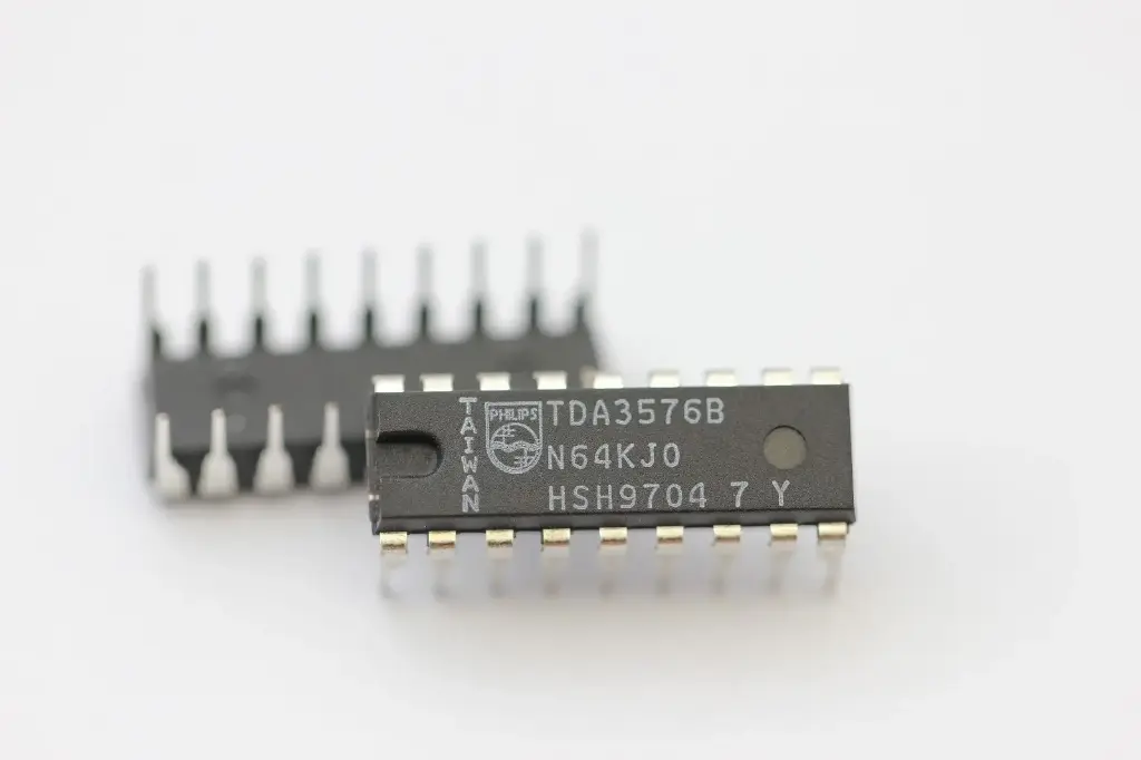 TDA3576B PHILIPS INTEGRATED CIRCUIT NOS IC