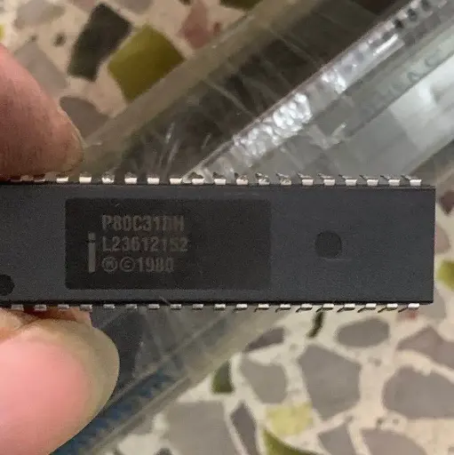 P80C31BH DIP-40 IC INTEL/AMD 